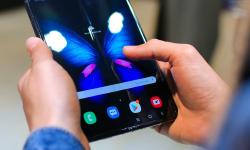 Featured image of post iPhone lipat makin dekat? Samsung mulai produksi panel OLED