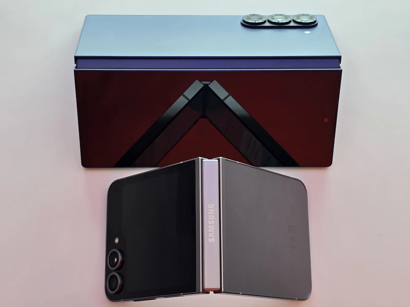 Galaxy Z Fold8 punya lipatan lebih rata berkat Flex Titanium