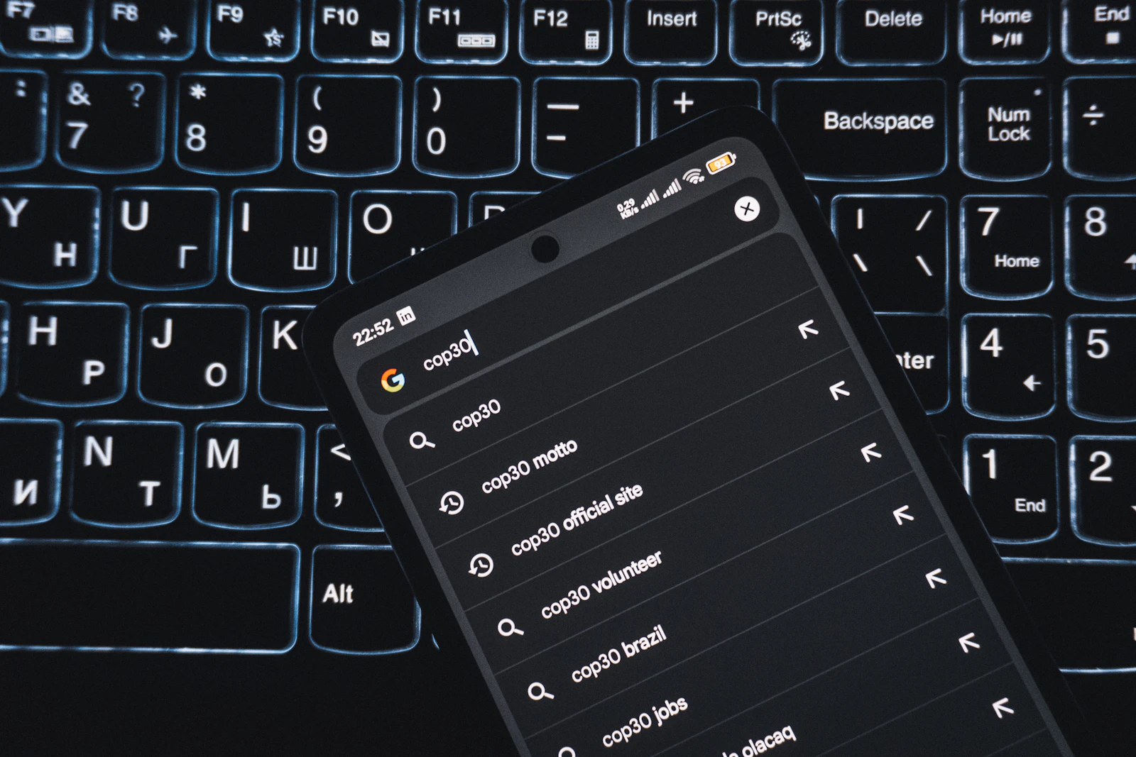 Fitur tersembunyi hapus data di kartu SD saat HP hilang, kamu tau?