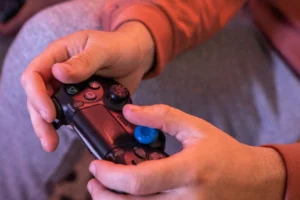 Sony tetap hapus game fisik PlayStation, meski fans ancam mogok main
