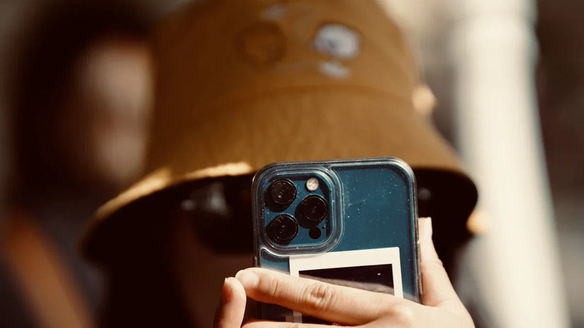 Rekam orang tanpa izin bisa kena sanksi, Menkomdigi ingatkan UU ini